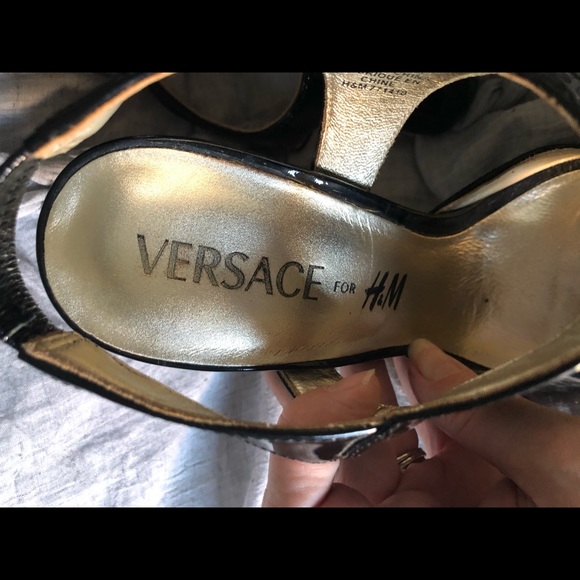 Versace for H & M black patent velvet heels - Picture 5 of 8
